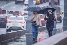В Омске теплая погода сменится на снег и порывистый ветер
