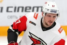 «Авангард» отказался от игрока Евгения Грачёва