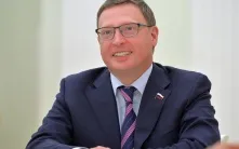 Омский губернатор вошел в топ-20 лучших губернаторов