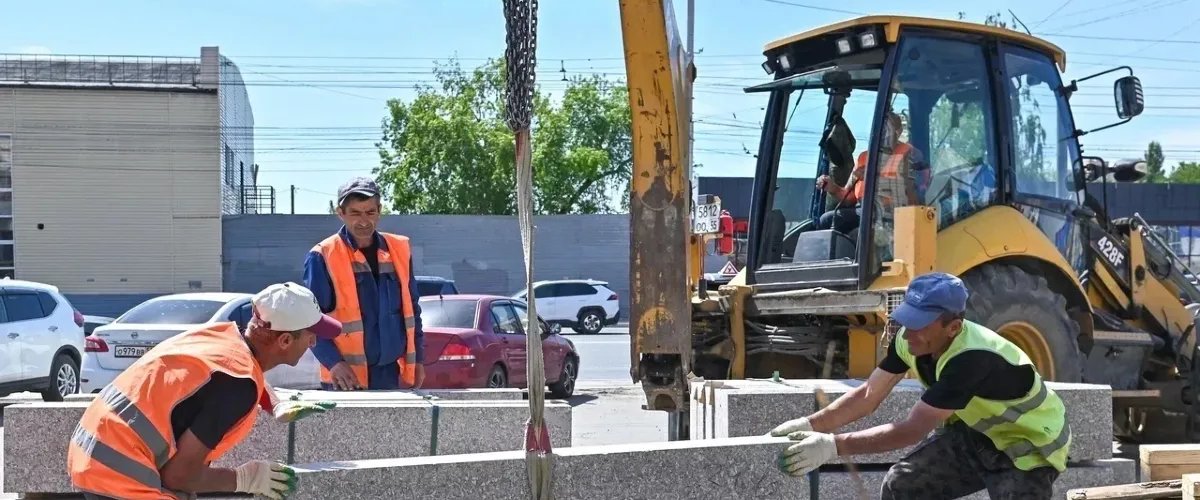 В Омске ремонт Красного Пути идёт без отставания