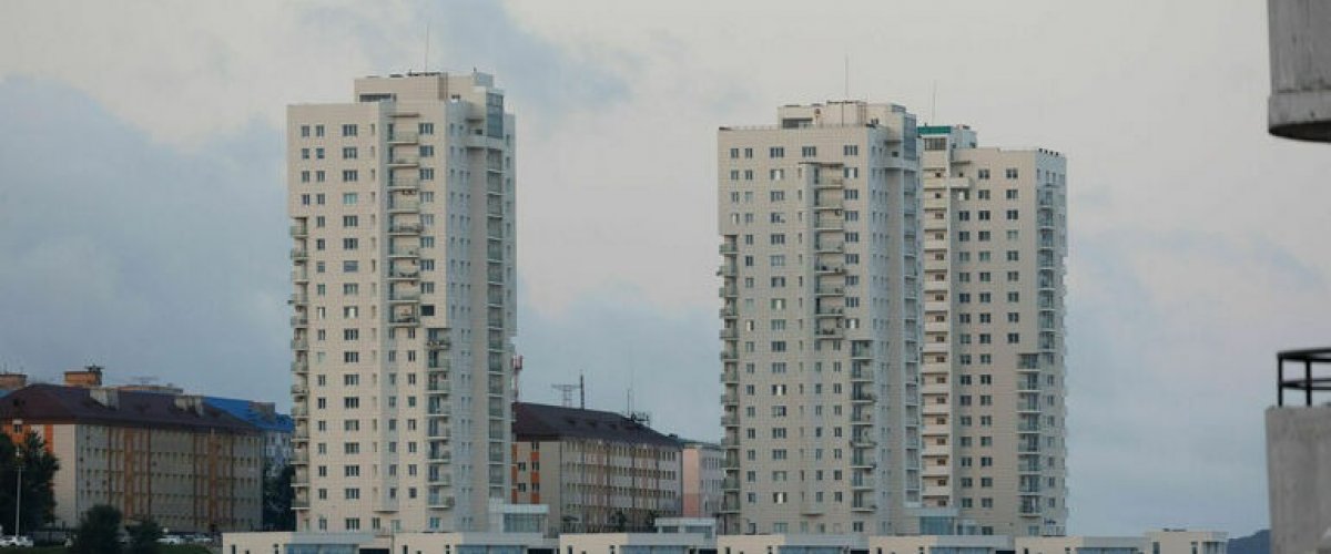 Омск вошел в список регионов с проблемами на рынке новостроек