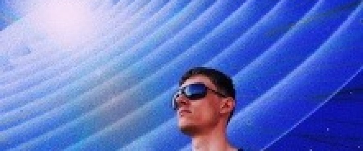 Омич записал альбом о неизведанных уголках Вселенной
