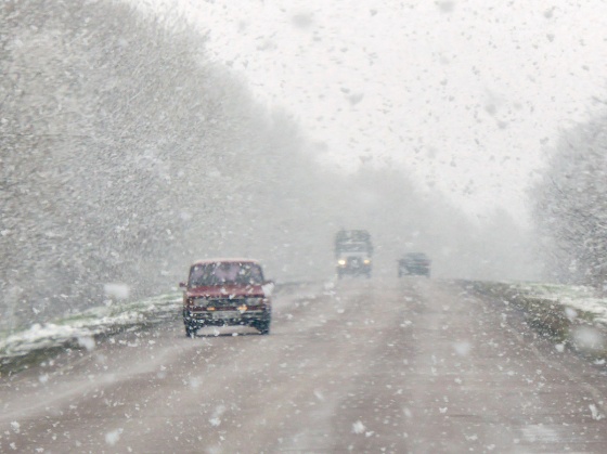 Водителей предупреждают о дожде и мокром снеге