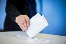 Эксперты: Омского губернатора выберут уже в первом туре голосования 