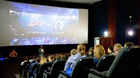 Омские кинопрокатчики в первый день после открытия заработали больше полумиллиона 