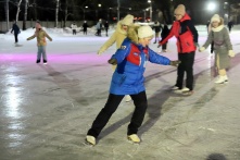 Празднование Дня студенчества завершили спортивной ночью на коньках