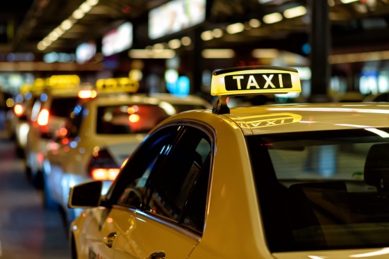 Цену ОСАГО хотят поднять на 60% для водителей такси
