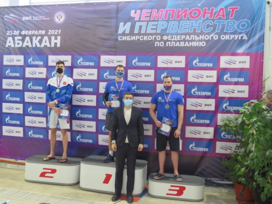 Омские гиревики завоевали 17 медалей на домашнем турнире
