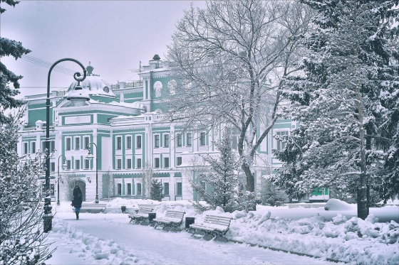 В Омске начало рабочей недели будет теплым и снежным