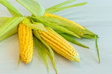 Покупателей предупредили об опасной кукурузе на прилавках магазинов