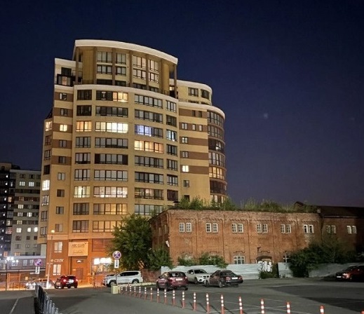 В Омске экстренно переселят жильцов элитной многоэтажки