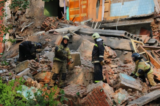Под завалами дома в Омске пострадавших не обнаружено