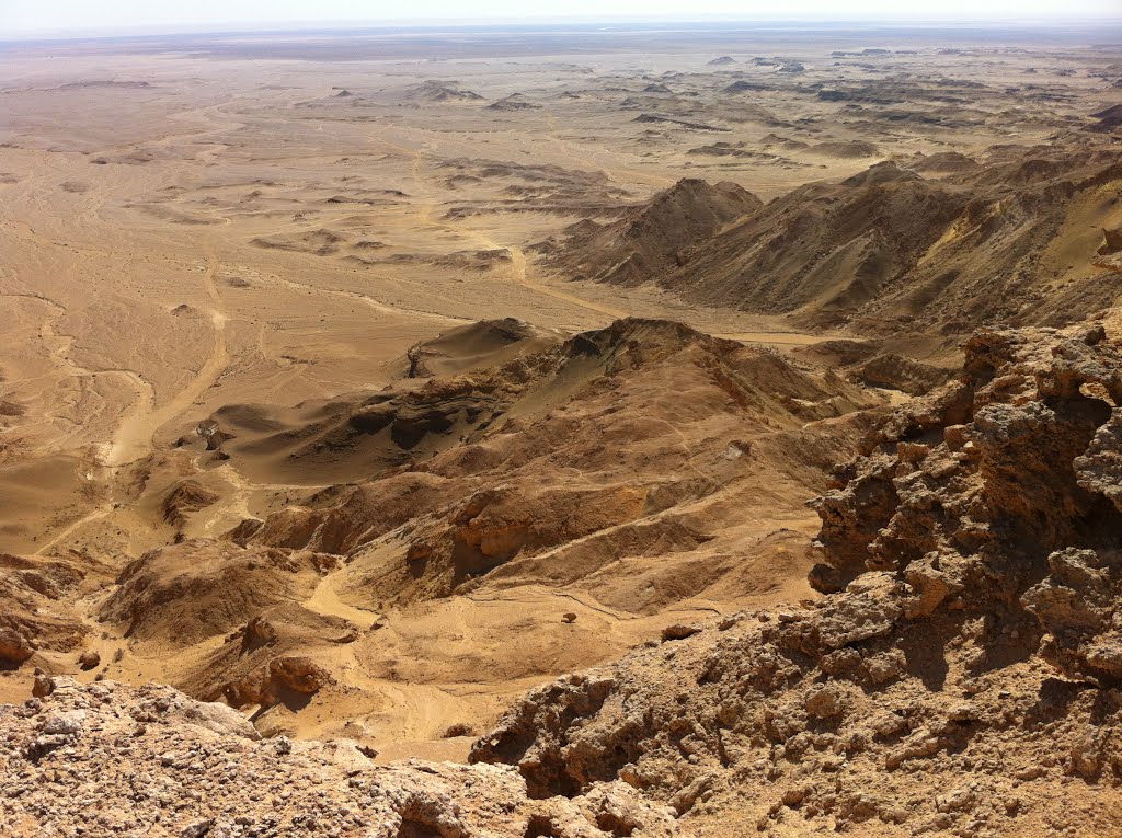 Впадина Каттара в Египте близ Средиземного моря.jpg